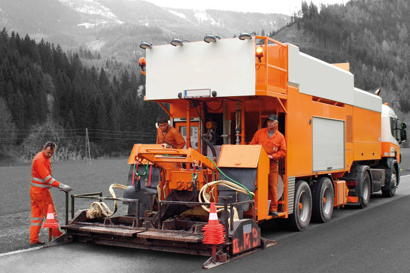 Microsurfacing machinery – Uzmac